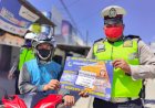 Melalui-Brosur-Imbauan,-Sat-Lantas-Polres-Belu-Ajak-Warga-Stop-Mudik-untuk-Memutus-Mata-Rantai-Covid-19