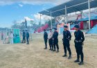 Terus-Jamin-Keamanan,-Personel-Gabungan-Polres-Belu-dan-Brimob-Amankan-Pertandingan-Terakhir-Babak-8-Besar-Turnamen-Sepak-Bola-Bupati-Belu-Cup-2026