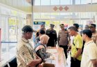 Perketat-Pengawasan-Narkoba-di-Pos-Lintas-Batas-Motaain,-Kapolres-Belu-bersama-Tim-BNNK-Belu-Cek-Urine-Tiga-Pelintas-Batas-dan-Dua-Sopir-Rental