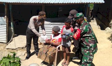 Salut,-Dapur-Umum-Polsek-Lamaknen--Bersama-Koramil-Weluli-Salurkan-Bubur-Kacang-Hijau-untuk-Anak-anak-dan-Lansia