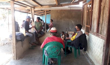 Peduli-Sesama,-Polsek-Lasiolat-Ajak-Masyarakat-Tangkal-Covid-19-dengan-3M