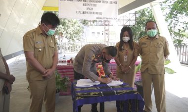 Wujudkan-Integrasi-Layanan-dengan-Mall-Pelayanan-Publik,-Kapolres-Belu-dan-Kadis-PMPTSP-Teken-Perjanjian-Kerja-Sama