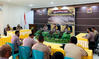 Bahas-Tata-Kerja-Anggota-dalam-Pengamanan-Pilkada,--Kapolres-Belu-Gelar-Rapat-Bersama-Anggota-Bhabinkamtibmas
