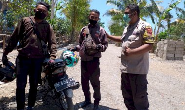 Bhabinkamtibmas-Kabuna-Ajak-Warga-Salala-Hindari-Covid-19-dengan-Pakai-Masker-dan-Jaga-Kesehatan