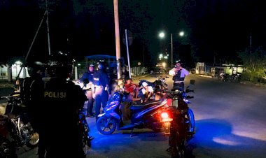 Cegah-Peningkatan-Kasus-Covid-19,-Unit-Turjawali-Samapta-Imbau-Warga-Stop-Berkerumun-dan-Taati-Prokes