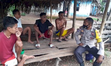 Bertemu-Warga-yang-Langgar-Prokes,-Bripka-Adi-Ballo-Sebut-Jangan-Anggap-Enteng-Penyebaran-Covid-19