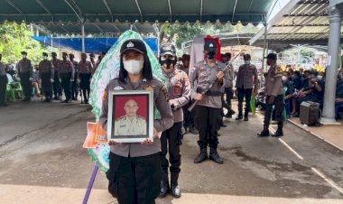 Dimakamkan-Secara-Kedinasan-Polri,-Ini-Profil-dan-Jejak-Karir-AKP-(Purn)-Filmon-Takene-Hingga-Tutup-Usia