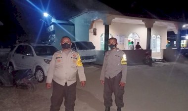 Ciptakan-Rasa-Aman-dan-Cegah-Covid-19,-Polsek-Tasifeto-Barat-Setiap-Hari-Amankan-Ibadah-Sholat-Tarawih
