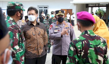 Panglima,-Kapolri-dan-Menkes-Tinjau-Rusun-Nagrak-dan-Beberapa-Posko-PPKM-Mikro-di-Jakarta