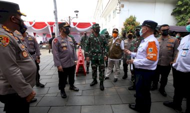 Gelar-Vaksinasi-Massal-di-Kota-Tua,-TNI-Polri-Targetkan-2.000-Orang-per-Hari