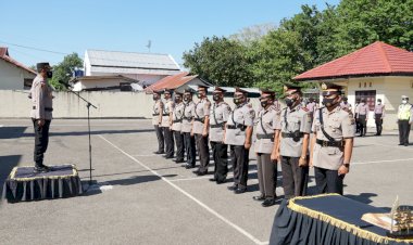 Kapolres-Belu-AKBP-Yosep-Krisbiyanto-Pimpin-Sertijab-Sejumlah-Pejabat-Utama-dan-Kapolsek-Jajaran