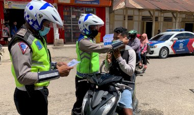 Buka-Ops-Zebra-Ranakah-2021,-Tim-Gabungan-Polres-Belu-Gelar-Penyuluhan-dan-Bagi-Masker-Gratis-untuk-Masyarakat