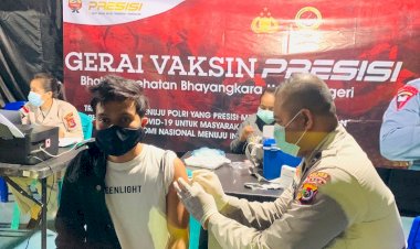 Kebut-Herd-Immunity-Jelang-Nataru,-Polres-Belu-Kembali-Gelar-Vaksin-In-The-Night-untuk-Masyarakat,-Simak-Videonya