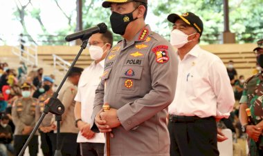 Tinjau-Pos-Terpadu-Cikopo,-Kapolri-Paparkan-Dua-Hal-yang-Harus-Diantisipasi-Hadapi-Libur-Nataru