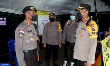 Pastikan-Kesiapan-Anggota-Jelang-Pengamanan-Malam-Natal,-Kapolres-Belu-Cek-Pos-Pam-dan-Pos-Pelayanan-Lilin-Ranakah-2021