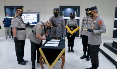 Kapolda-NTT-Pimpin-Serah-Terima-Jabatan-Empat-Pejabat-di-Lingkungan-Polda-NTT