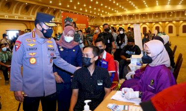 Jelang-Ramadhan,-Kapolri-Kejar-Target-Akselerasi-Vaksinasi-Booster