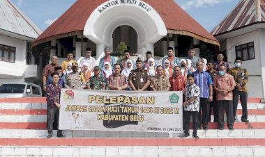 Lepas-13-Calon-Jamaah-Haji,-Kapolres-Belu:Semoga-Sehat-Selalu-dan-Menjadi-Haji-Mabrur