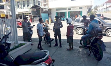 Patroli-Dialogis-di-Sejumlah-Titik,-Sat-Samapta-Polres-Belu-Pinta-Warga-Jauhi-Perbuatan-Melanggar-Hukum