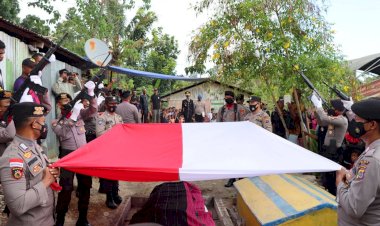 Tembakan-Salvo-Hantarkan-Brigadir-Dominggus-De-Deus-Maia-Menuju-Tempat-Peristirahatan-Terakhir