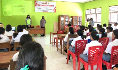 Bentuk-Generasi-Muda-yang-Cerdas-dan-Berkualitas,-Polwan-Polres-Belu-Gelar-Polwan-Goes-to-School-Sambut-HUT-Polwan-ke-74