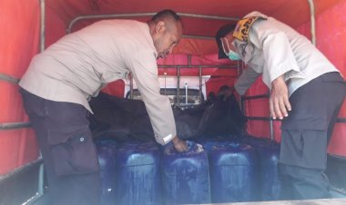 Kolaborasi-dengan-Intelkam,-Polsek-Tasifeto-Timur-Gagalkan-Upaya-Penyelundupan-Ratusan-Liter-BBM-ke-Timor-Leste