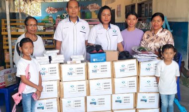 Peduli-Sesama,-Pasutri-Personel-Polres-Belu-Pendiri-Yayasan-Gracia-Hati-Mulia-Berbagi-Tali-Asih-Anak-Yatim-Piatu-dan-Lansia