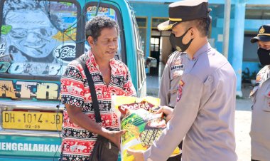 Setelah-Paket-Sembako,-Polres-Belu-Salurkan-Ratusan-Kilogram-Beras-Bantu-Sopir-Angkutan-Umum-yang-Terdampak-Kenaikan-BBM