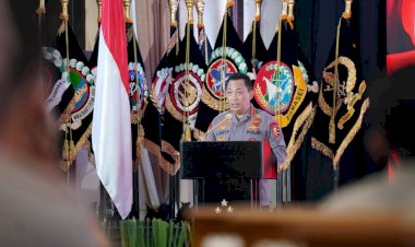 Kapolri-Minta-Polwan-Raih-Lagi-Kepercayaan-Masyarakat-Lewat-Pendekatan-Humanis