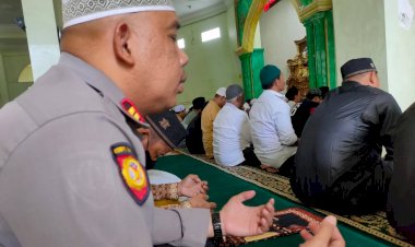 Setelah-Aksi-1000-Lilin,-Polres-Belu-Gelar-Sholat-Ghaib-dan-Doa-Bersama-untuk-Korban-Tragedi-Kanjuruhan