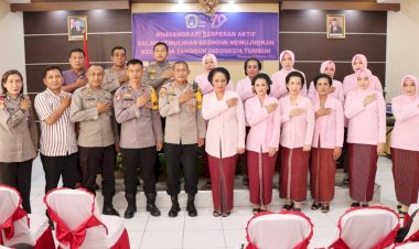 Syukuran-HKGB-ke-70,-Kapolres-Belu-Pinta-Bhayangkari-Jadilah-Tiang-Keluarga-dan-Pendukung-Tugas-Suami