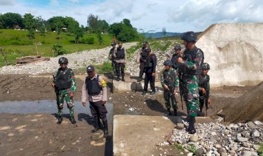 Sinergi-untuk-Negeri,-Polres-Belu-Bersama-Brimob-dan-Satgas-Pamtas-RI-RDTL-di-Turiskain-Gelar-Patroli-Cegah-Aksi-Penyelundupan