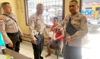 Ops-Pekat-2022:-Gelar-Razia-Gabungan-di-Pasar-Baru,-Aparat-Polres-Belu-Amankan-Warga-yang-Bawa-Tiga-Pucuk-Senjata-Tajam