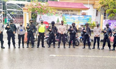 Perayaan-Natal-kedua,-Polres-Belu-dan-Jajaran-kembali-Turun-ke-Gereja-Jamin-Ibadah-Berjalan-Kondusif