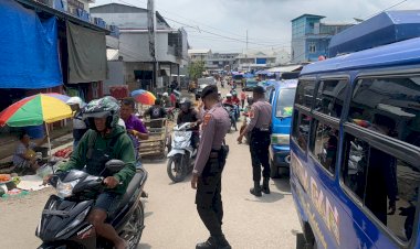 Temui-Kemacetan-Saat-Patroli,-Unit-Turjawali-Samapta-Polres-Belu-Berjibaku-Urai-Kemacetan-di-Dua-Titik-Ini