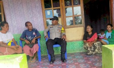 Sambang-Desa,-Bhabinkamtibmas-Maumutin-Polres-Belu-Beri-Tips-kepada-Warga-Agar-Rumah-Aman-dari-Pencuri