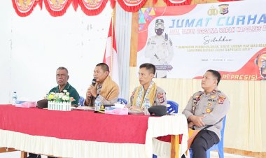 Turun-Jumat-Curhat-di-Pedesaan,-Kapolres-Belu-Ajak-Masyarakat-Tetap-Jaga-Situasi-Kondusif-Jelang-Pemilu-2024