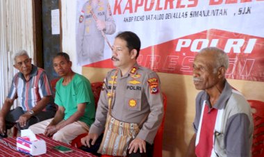 Dengar-Curhat-Warga-Lewat-Jumat-Curhat,-Kapolres-Belu:-Ingin-Hidup-Lebih-Baik,-Tumbuhkan-Semangat-dalam-Bekerja