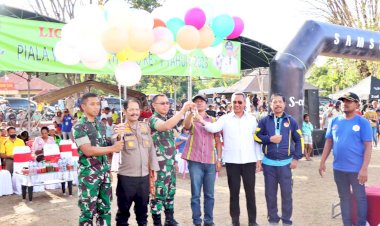 Hadir-di-Pembukaan-Turnamen-Sepakbola-LPI-Piala-Wakil-Bupati-,-Kapolres-Belu-Minta-Pemain-Junjung-Sportivitas