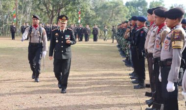 Pimpin-Upacara-Hari-Bhayangkara-ke-77-di-Tapal-Batas,-Kapolres-Belu-Minta-Anggota-Siap-Diri-Amankan-Agenda-Nasional