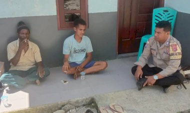 Duduk-Bersama-Bahas-Kamtibmas,-Bhabinkamtimas-Tulamalae-Polres-Belu-Imbau-Warganya-Waspadai-Kejahatan-Perdagangan-Orang