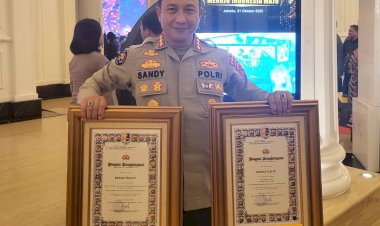 Bidhumas-Polda-NTT-Raih-Penghargaan-Bergengsi-di-Hari-Jadi-Ke-72-Humas-Polri