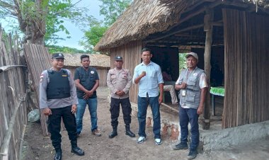 Hadir-di-Desa-Silawan,-Personel-Polsek-Tasifeto-Timur--Amankan-Pertemuan-Terbatas-Caleg-DPRD-Belu-Partai-Solidaritas-Indonesia