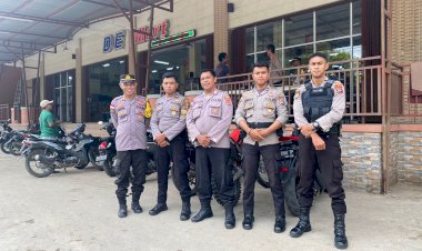 Turun-di-Dua-Titik-di-Manuaman,-Satgas-OMB-Polres-Belu-Amankan-Kampanye-Door-to-Door-Caleg-DPRD-Belu-Partai-Bulan-Bintang