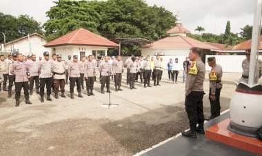 Periksa-Sikap-Tampang-dan-Kerapian-Anggota,-Kapolres-Belu-Pastikan-Anggota-Siap-Diri-Amankan-Pemilu-2024