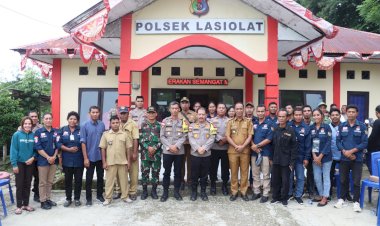 Kunjungan-Kerja-ke-Polsek-Jajaran,-Kapolres-Belu-Ajak-Semua-Pihak-Bersinergi-Ciptakan-Pemilu-2024-yang-Aman-dan-Damai