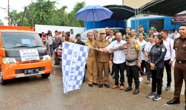 Kapolres-Belu-Bersama-Bupati-dan-Ketua-KPU-Lepas-Pendistibusian-Logistik-Pemilu-2024