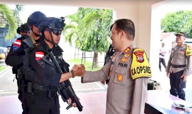 Lepas-BKO-Brimob,-Kapolres-Belu:-Terima-Kasih,-Jadikan-Tugas-Pengamanan-Pemilu-2024-Sebagai-Pengalaman-Berharga