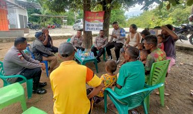 Jumat-Curhat-di-Dusun-Lamasi-B,-Kapolsek-Tastim-Imbau-Warga-Jaga-Kamtibmas-dan-Dukung-Operasi-Keselamatan-2024