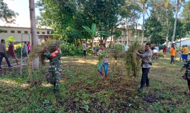Jelang--ibadah Tri-Hari-Suci-Paskah-2024,-Polsek-Tasifeto-Barat-bersama--Umat-Kompak-Bersihkan-Lingkungan-Paroki-Roh-Kudus-Halilulik